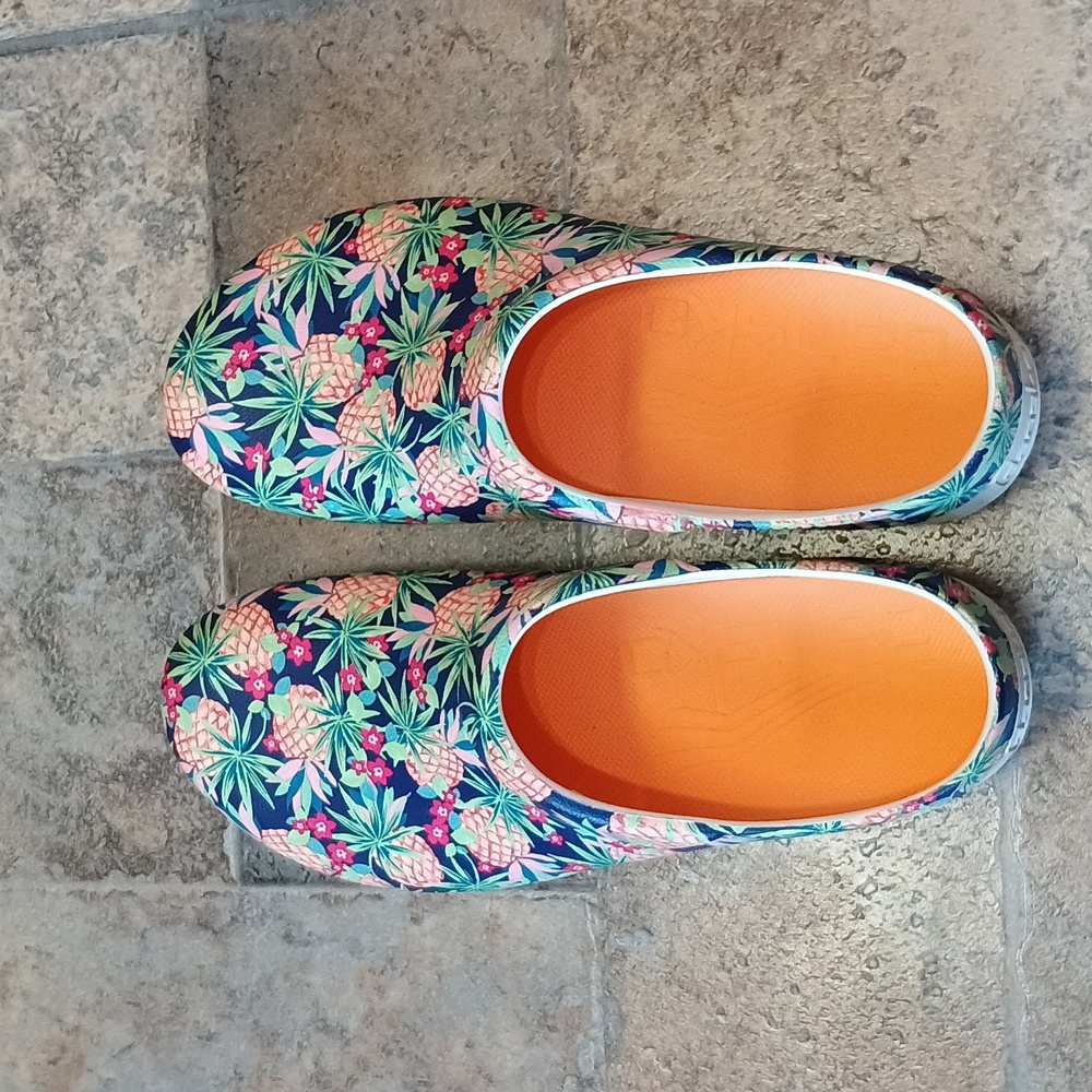Dansko Kane tropical pineapple molded clogs size 40 (9.5-10) - Picture 5 of 10